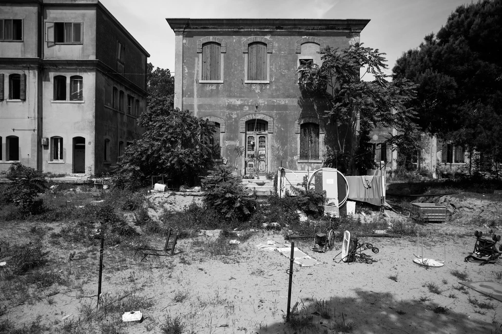 Sergey Sapozhnikov, Senza Titolo, work 28