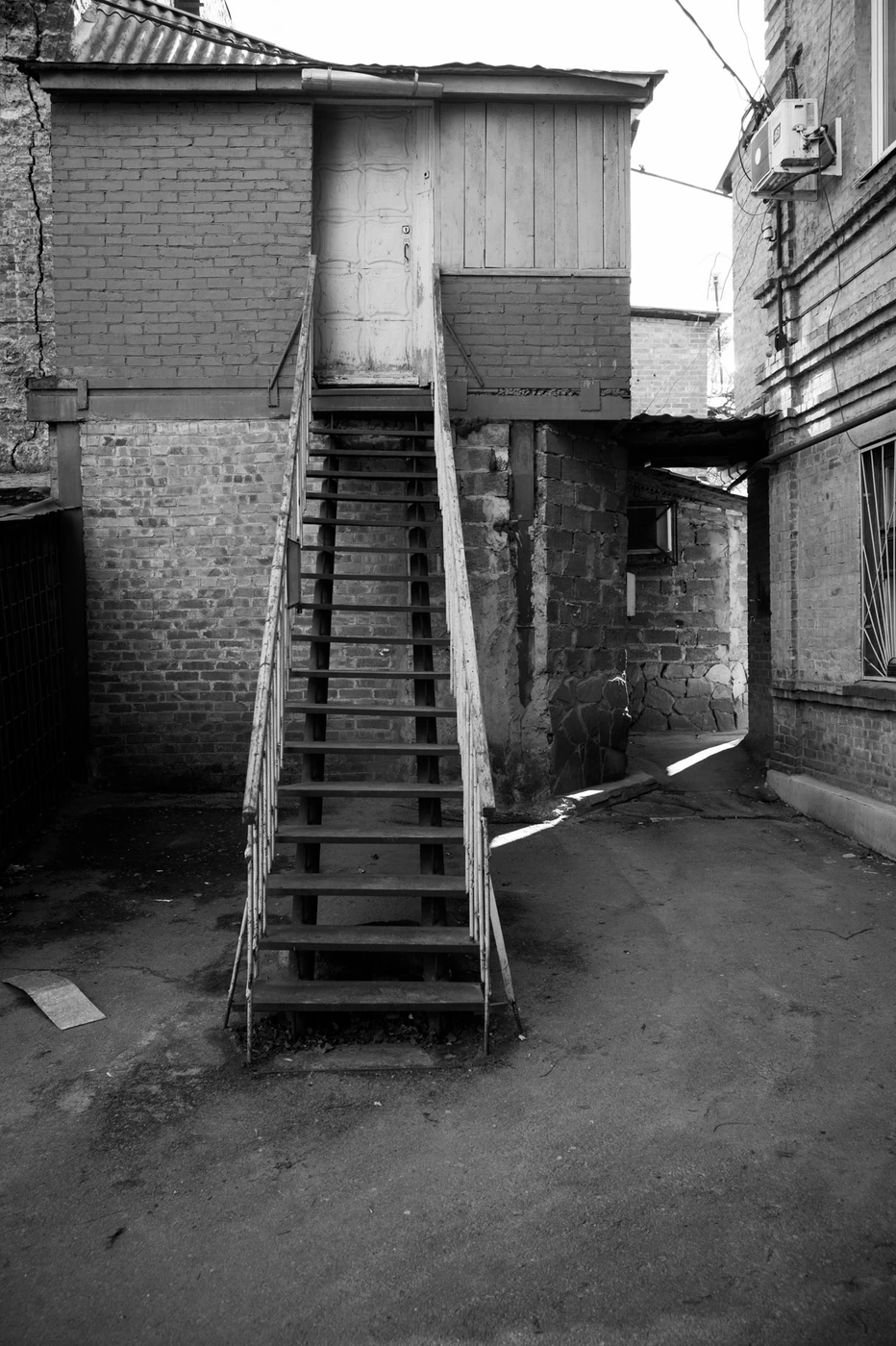 Sergey Sapozhnikov, The City, work 5