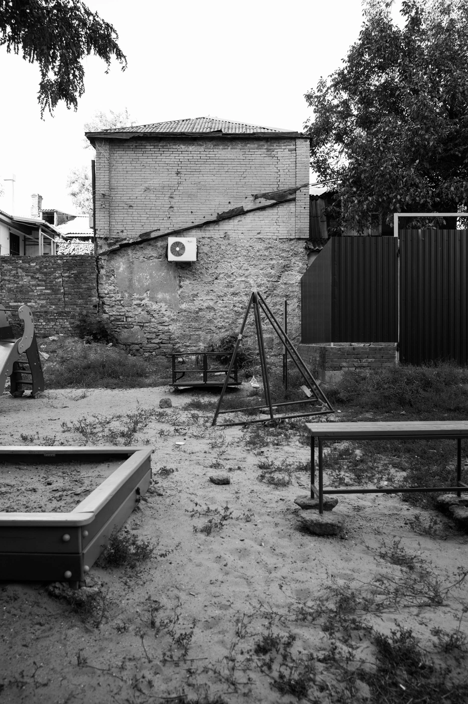 Sergey Sapozhnikov, The City, work 13