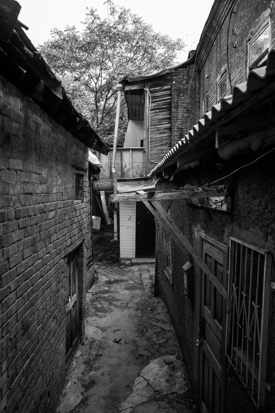Sergey Sapozhnikov, The City, work 31